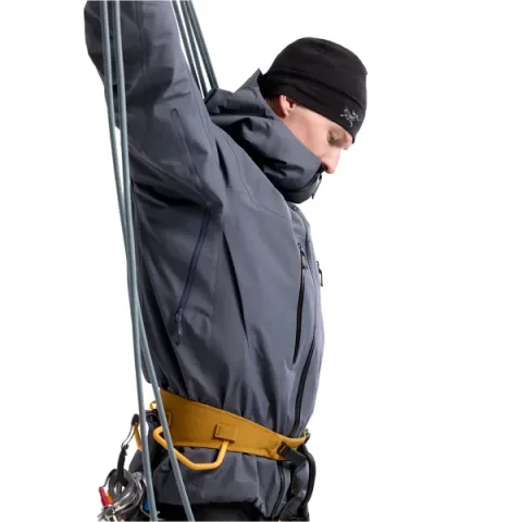 Buy ARC'TERYX Alpha SV Mountaineering Jacket for Men Online | Waterproof GORE-TEX Pro Alpine Shell