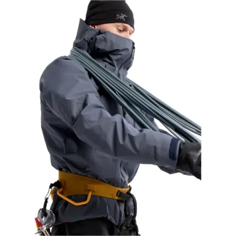 Buy ARC'TERYX Alpha SV Mountaineering Jacket for Men Online | Waterproof GORE-TEX Pro Alpine Shell